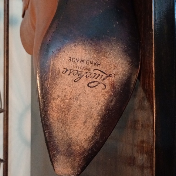 Lucchese Hand made snip toe with Cuban Heel  DRESS boots  size 9 EUC - Picture 7 of 10